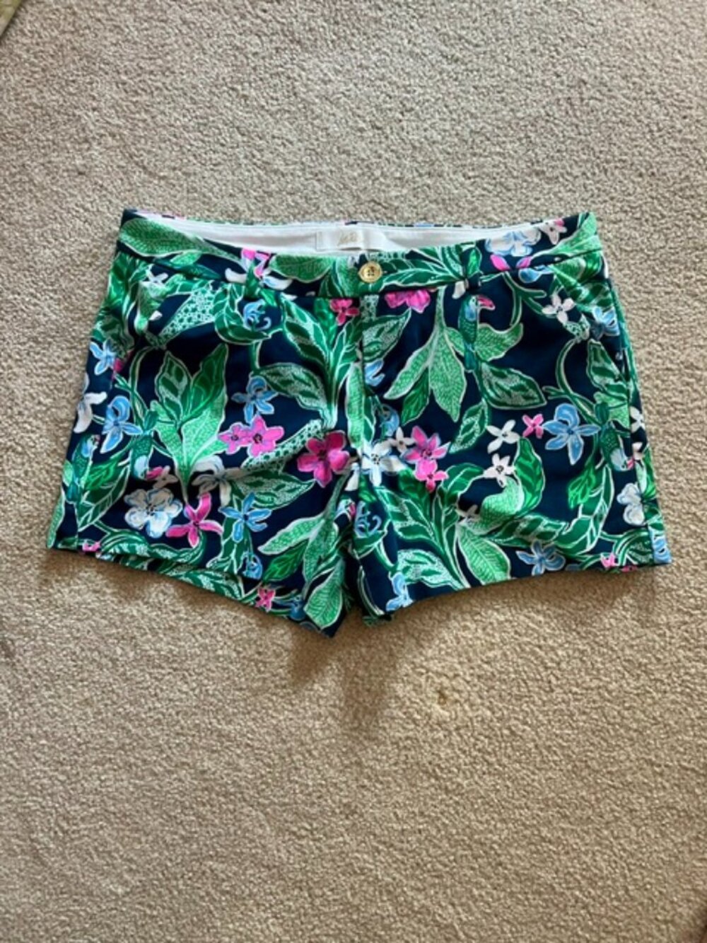 Lilly Pulitzer colorful stretch shorts - size 10
